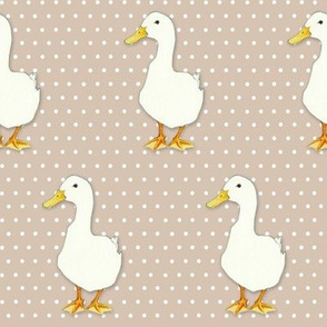 Duck Cool on white dots beige