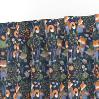 Small scale // The foxy gardener // orange foxes