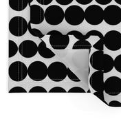 Scandinavian dots black dots black and white circles