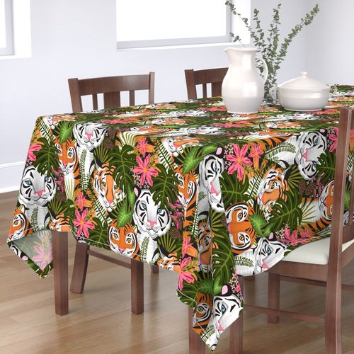 HOME_GOOD_RECTANGULAR_TABLE_CLOTH