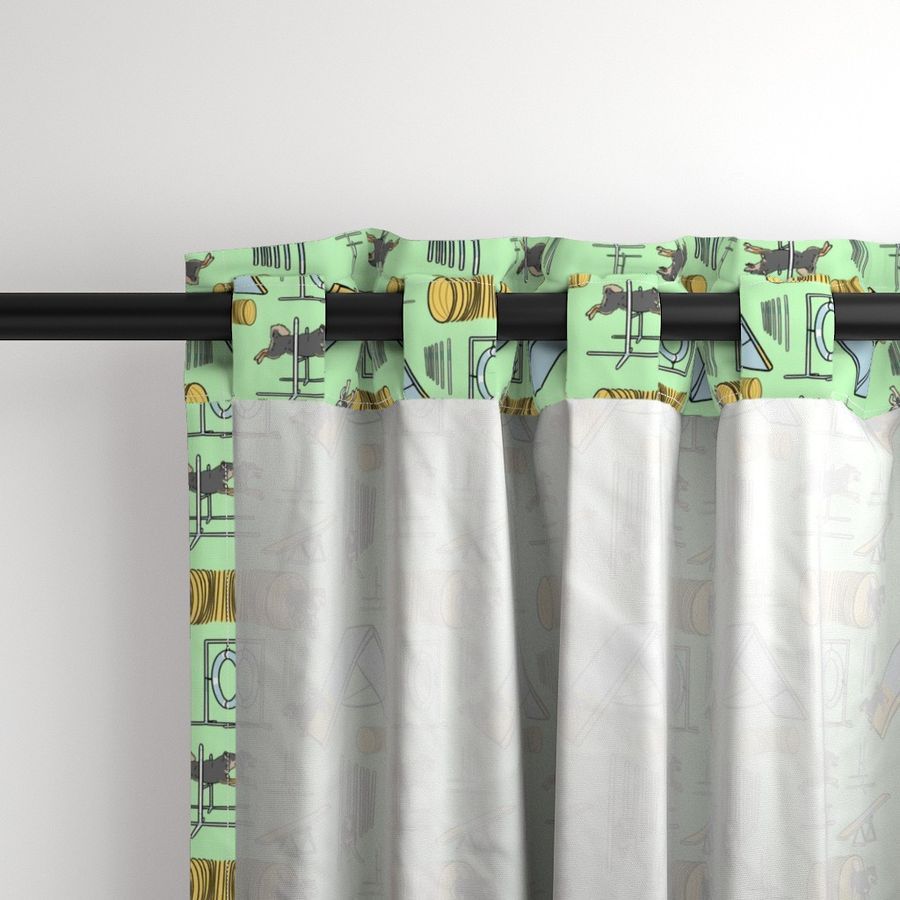 HOME_GOOD_CURTAIN_PANEL