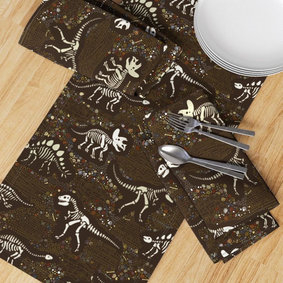 HOME_GOOD_TABLE_RUNNER