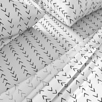 mudcloth inspired zig zag - black and white fabric