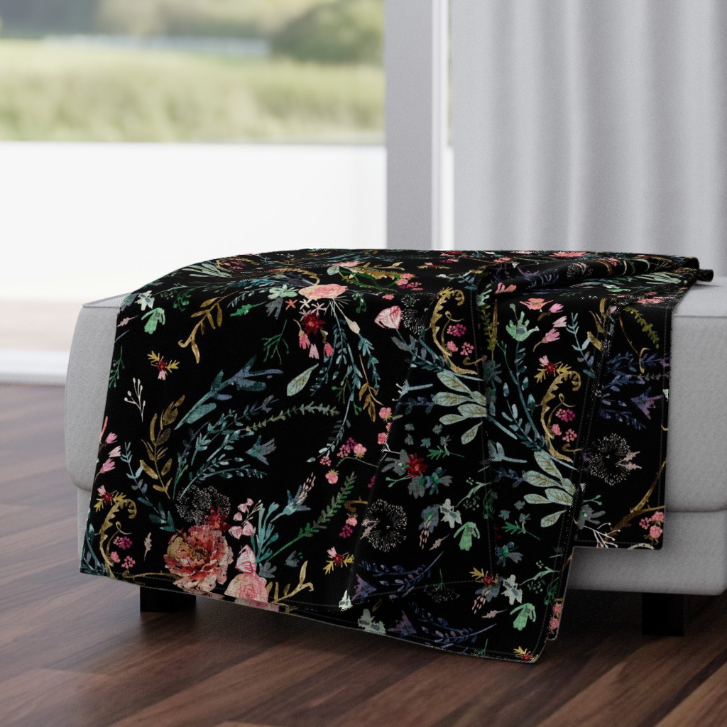 Fable Floral (black) JUMBO