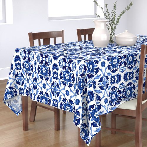 HOME_GOOD_RECTANGULAR_TABLE_CLOTH