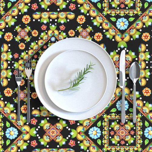 HOME_GOOD_RECTANGULAR_TABLE_CLOTH