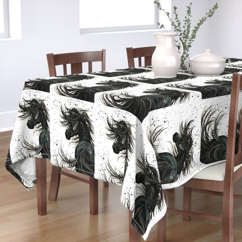 HOME_GOOD_RECTANGULAR_TABLE_CLOTH