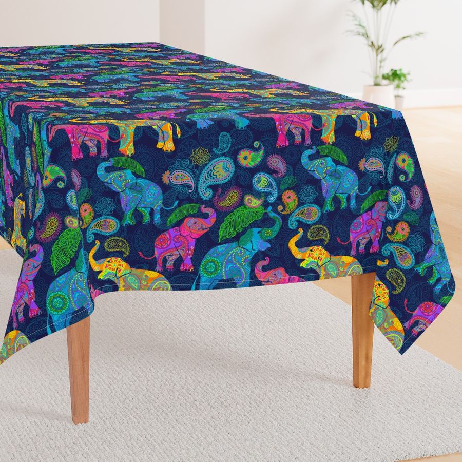 HOME_GOOD_RECTANGULAR_TABLE_CLOTH