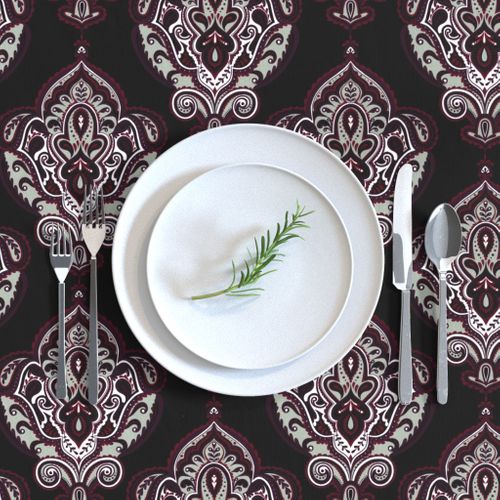 HOME_GOOD_RECTANGULAR_TABLE_CLOTH