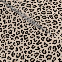 ★ BLACK and WHITE LEOPARD - LEOPARD PRINT in ECRU ★ Small Scale / Collection : Leopard spots – Punk Rock Animal Print