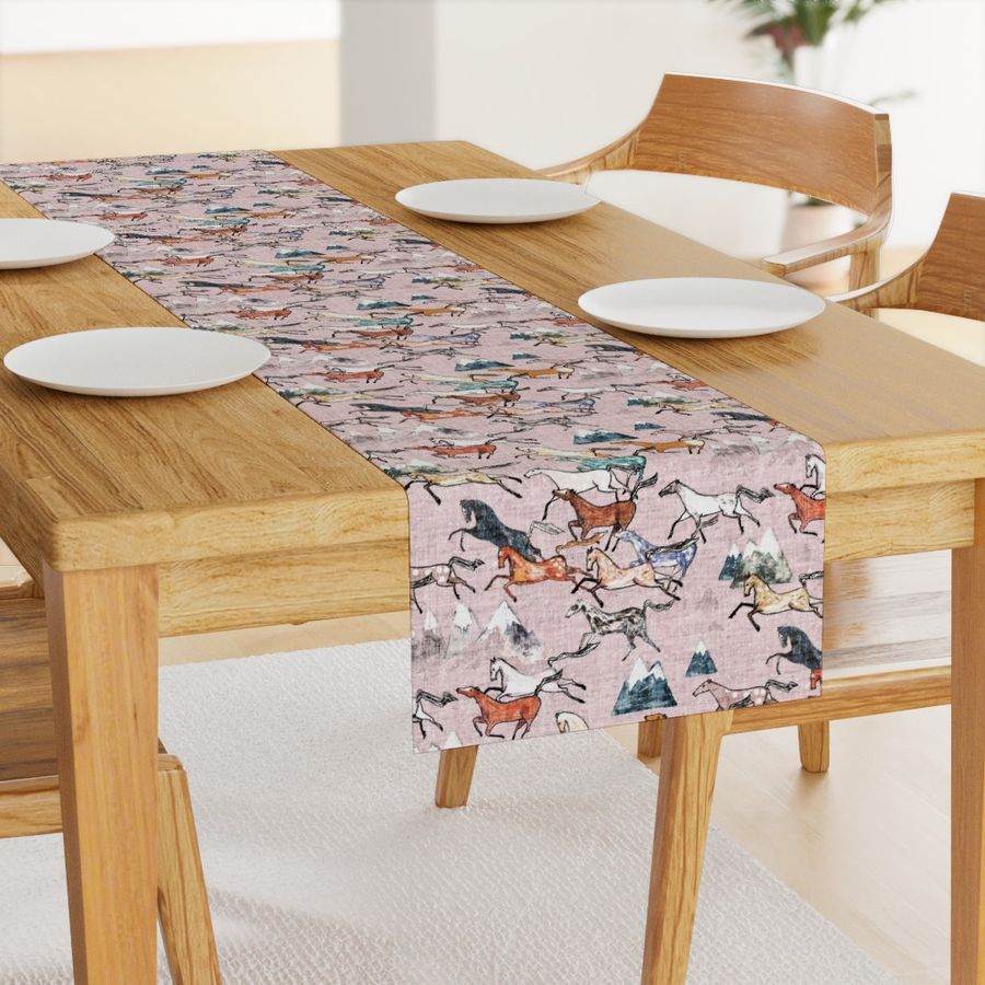 HOME_GOOD_TABLE_RUNNER