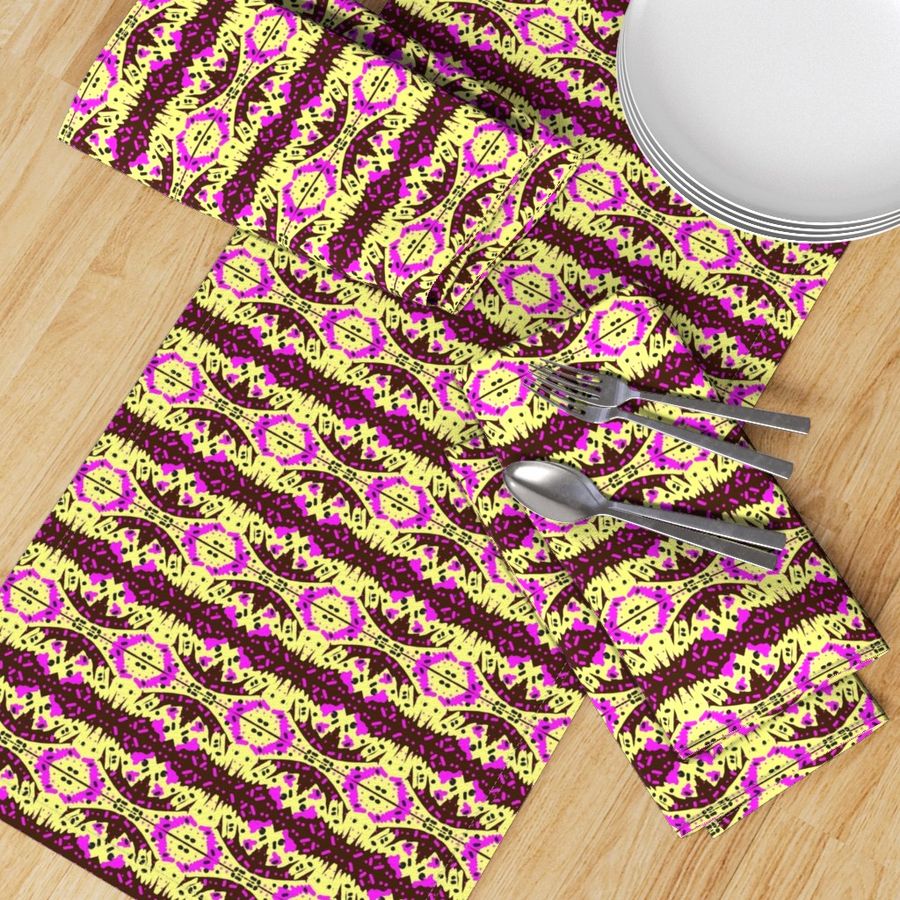 HOME_GOOD_TABLE_RUNNER