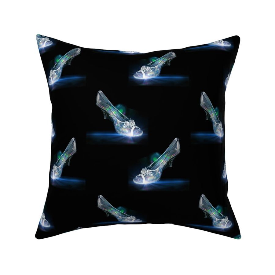 HOME_GOOD_SQUARE_THROW_PILLOW