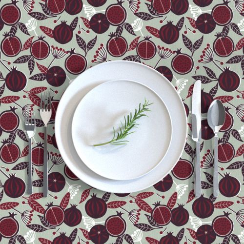 HOME_GOOD_RECTANGULAR_TABLE_CLOTH