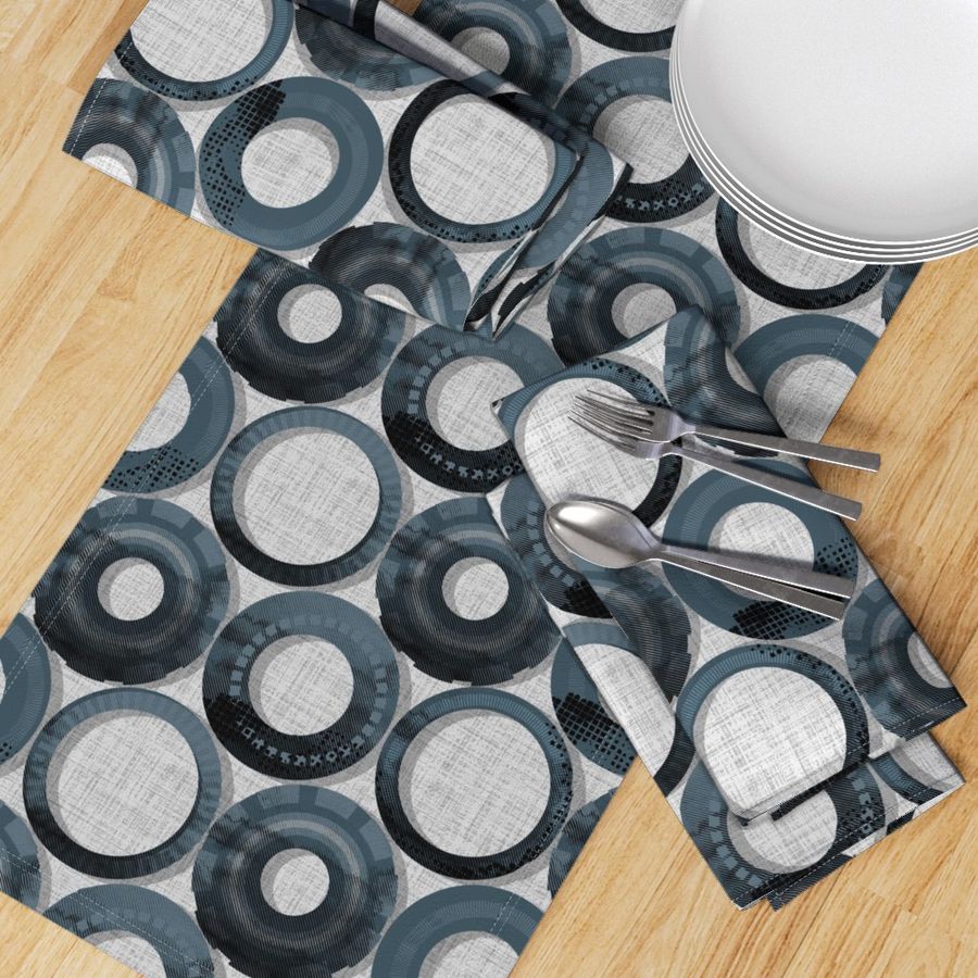 HOME_GOOD_TABLE_RUNNER