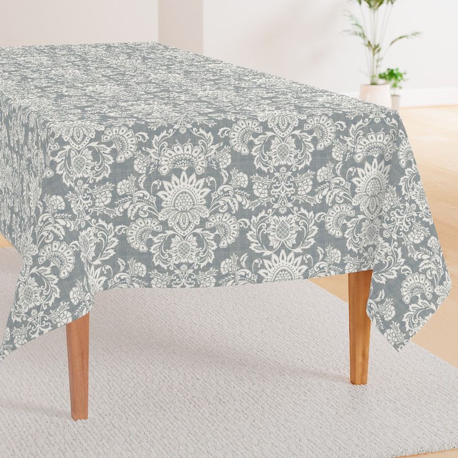 HOME_GOOD_RECTANGULAR_TABLE_CLOTH