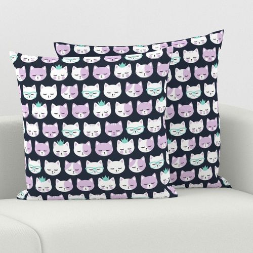 HOME_GOOD_SQUARE_THROW_PILLOW