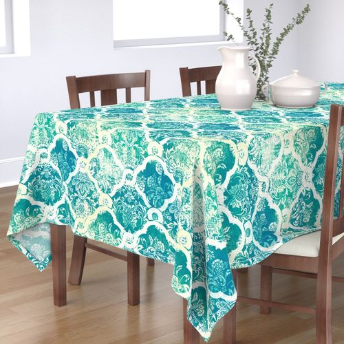 HOME_GOOD_RECTANGULAR_TABLE_CLOTH