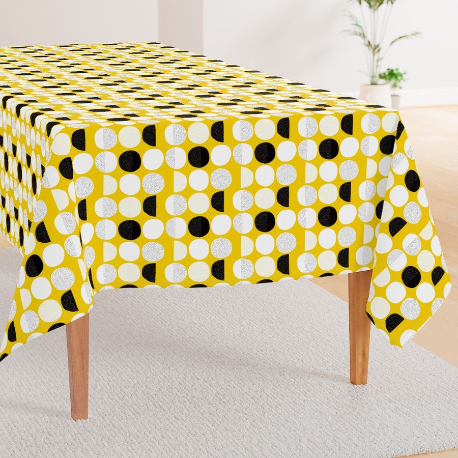 HOME_GOOD_RECTANGULAR_TABLE_CLOTH