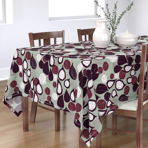 HOME_GOOD_RECTANGULAR_TABLE_CLOTH