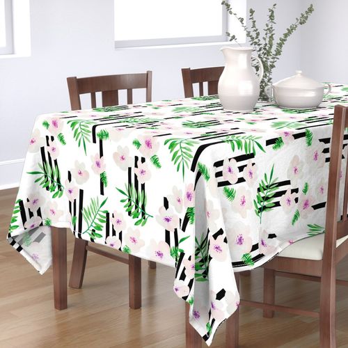 HOME_GOOD_RECTANGULAR_TABLE_CLOTH