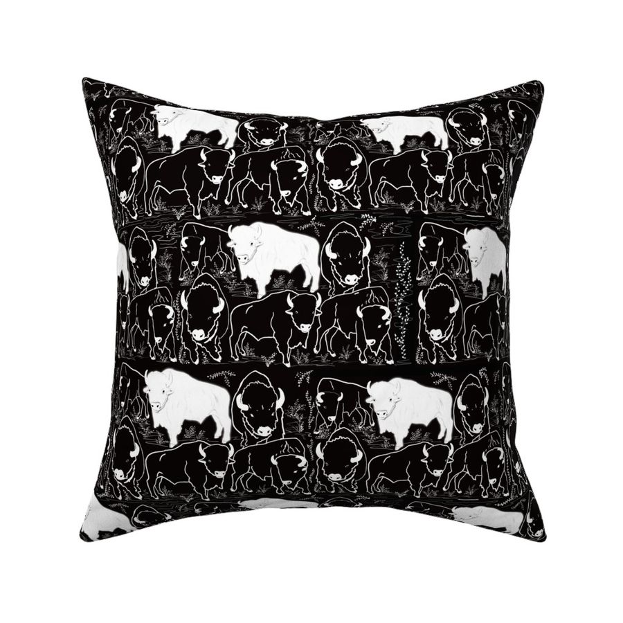 HOME_GOOD_SQUARE_THROW_PILLOW