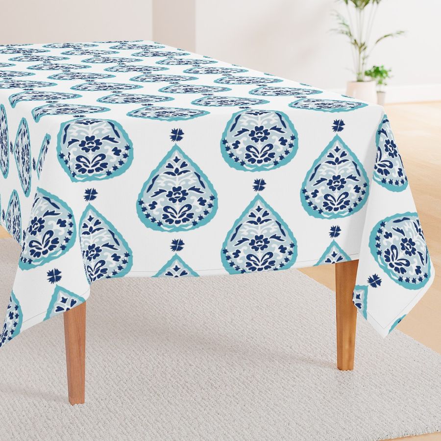 HOME_GOOD_RECTANGULAR_TABLE_CLOTH