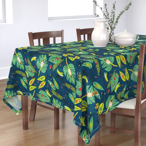 HOME_GOOD_RECTANGULAR_TABLE_CLOTH