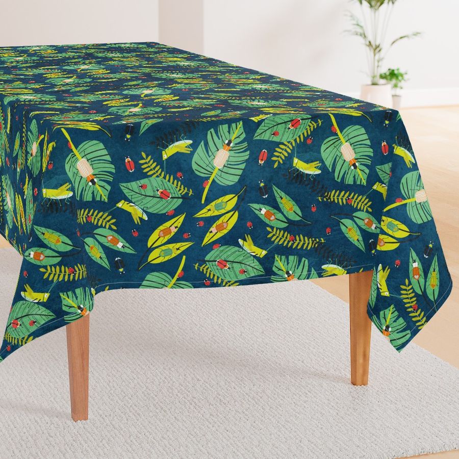 HOME_GOOD_RECTANGULAR_TABLE_CLOTH