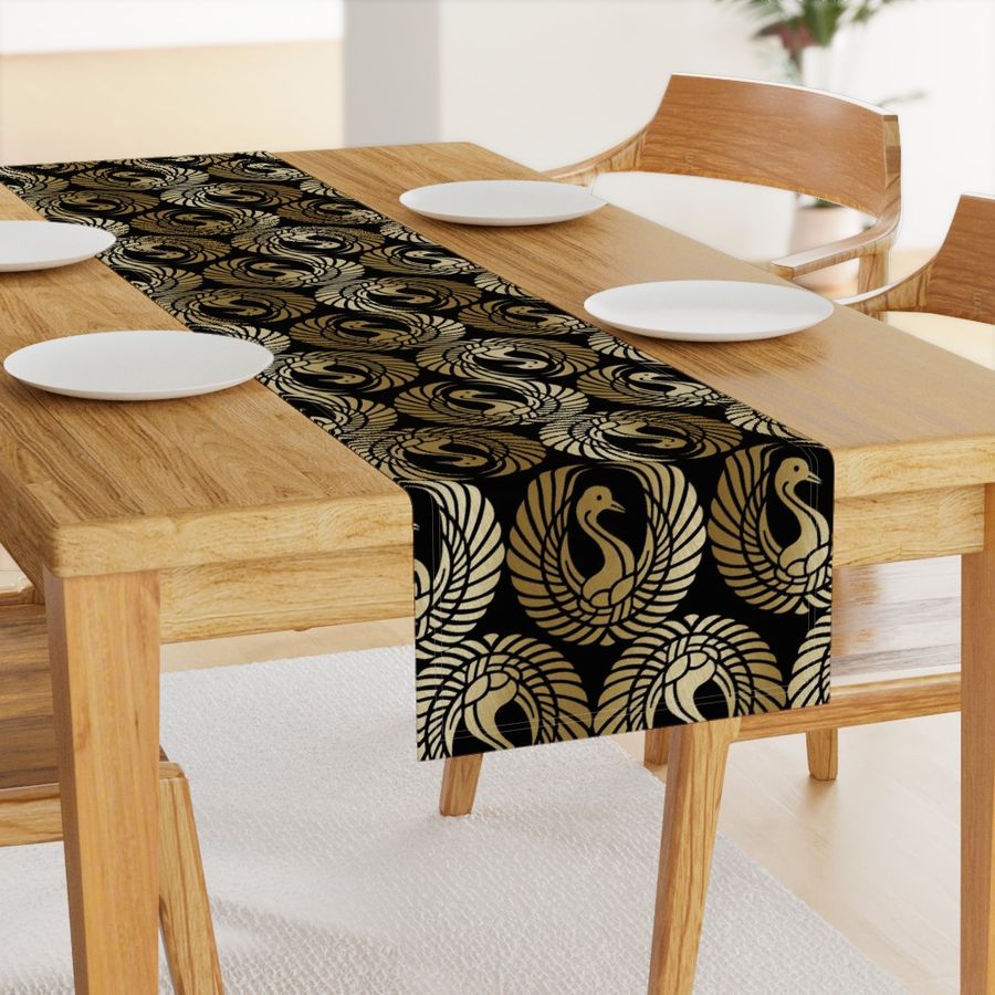 HOME_GOOD_TABLE_RUNNER