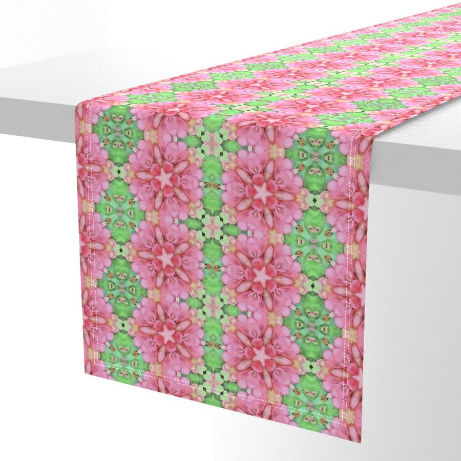 HOME_GOOD_TABLE_RUNNER