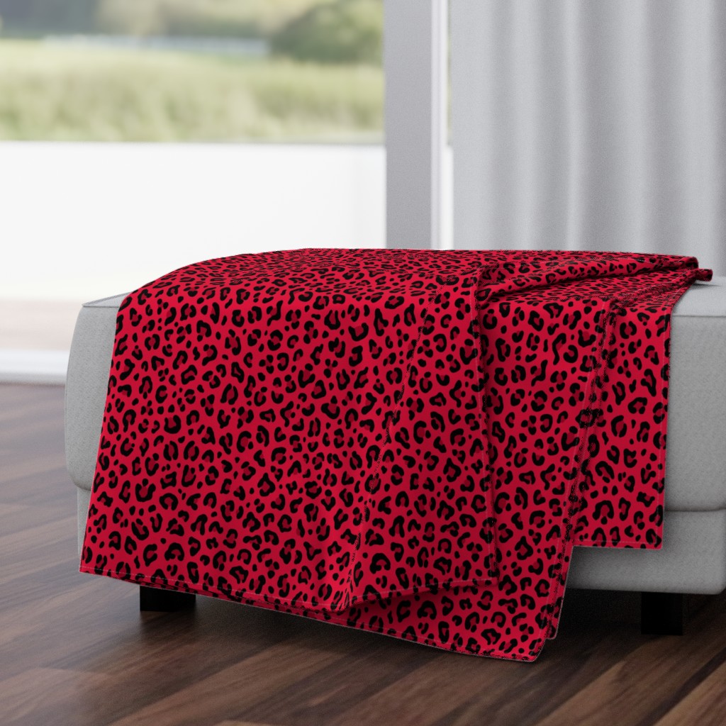 ★ LEOPARD PRINT in CHERRY RED ★ Medium Scale / Collection : Leopard spots – Punk Rock Animal Print