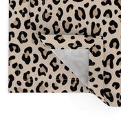 ★ BLACK and WHITE LEOPARD - LEOPARD PRINT in ECRU ★ Medium Scale / Collection : Leopard spots – Punk Rock Animal Print