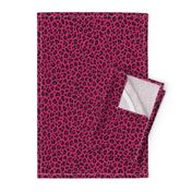 ★ LOVE LEOPARD – LEOPARD PRINT in HOT PINK ★ Small Scale / Collection : Leopard spots – Punk Rock Animal Print