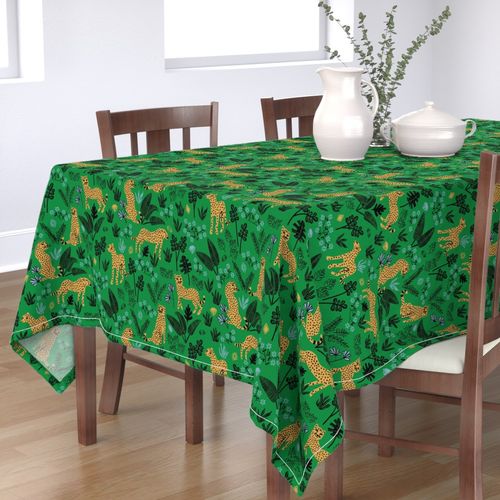 HOME_GOOD_RECTANGULAR_TABLE_CLOTH