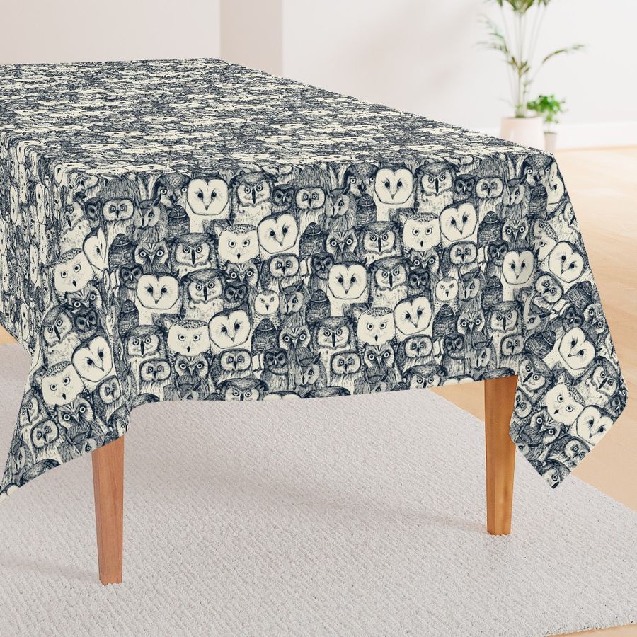 HOME_GOOD_RECTANGULAR_TABLE_CLOTH