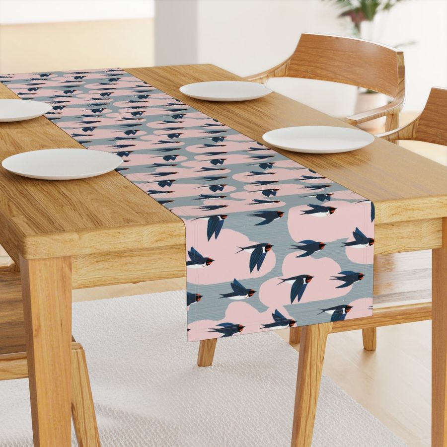 HOME_GOOD_TABLE_RUNNER