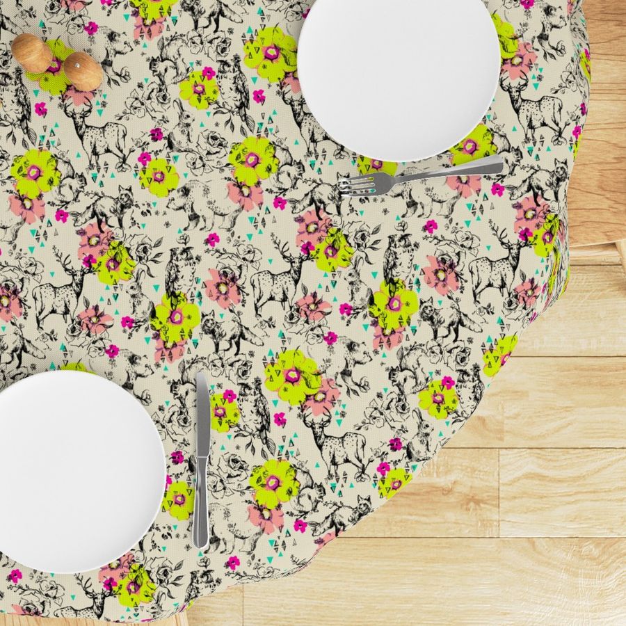 HOME_GOOD_ROUND_TABLE_CLOTH