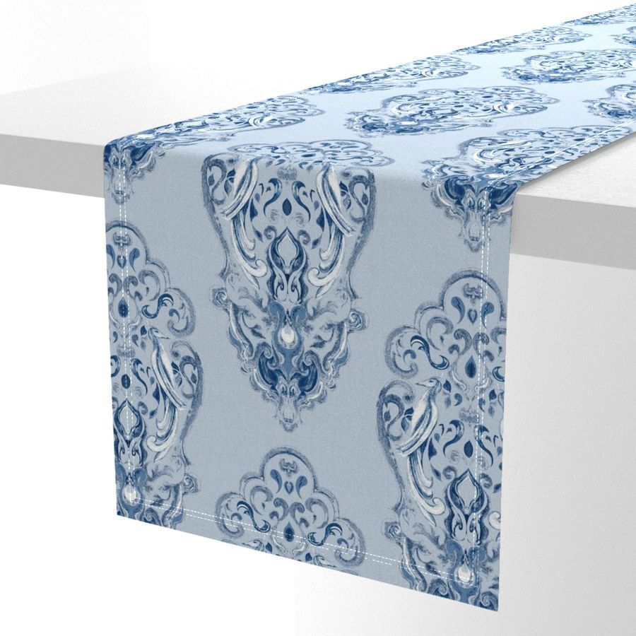 HOME_GOOD_TABLE_RUNNER