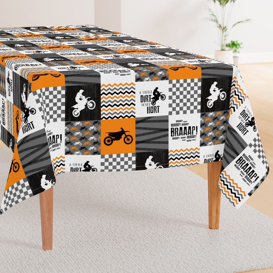 HOME_GOOD_RECTANGULAR_TABLE_CLOTH