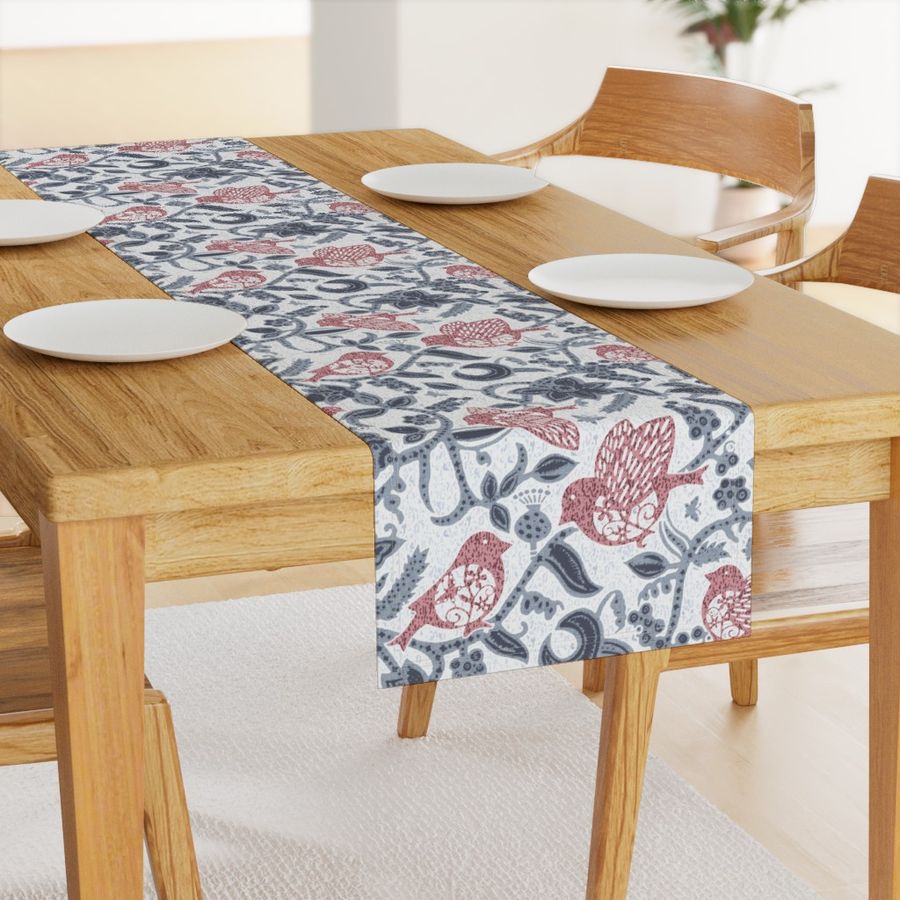 HOME_GOOD_TABLE_RUNNER