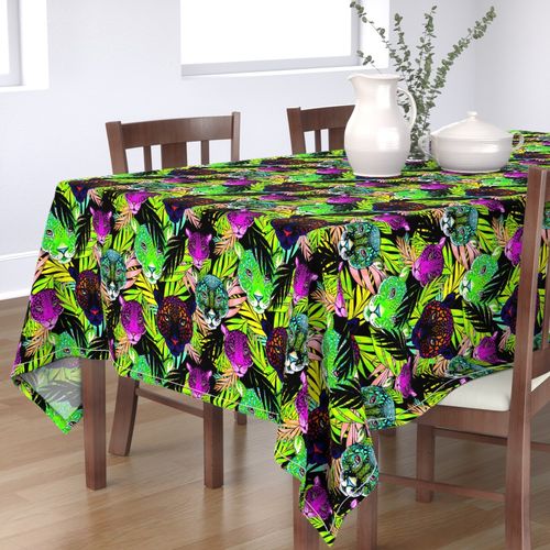 HOME_GOOD_RECTANGULAR_TABLE_CLOTH