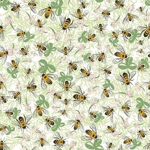 Clover Bee Ditsy - natural with grass green