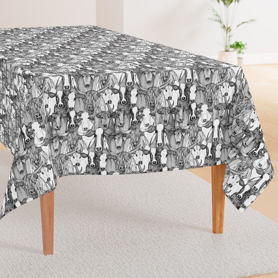 HOME_GOOD_RECTANGULAR_TABLE_CLOTH