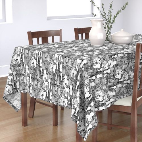 HOME_GOOD_RECTANGULAR_TABLE_CLOTH