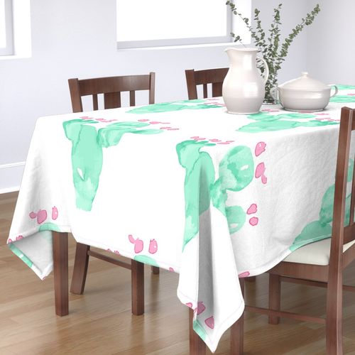 HOME_GOOD_RECTANGULAR_TABLE_CLOTH