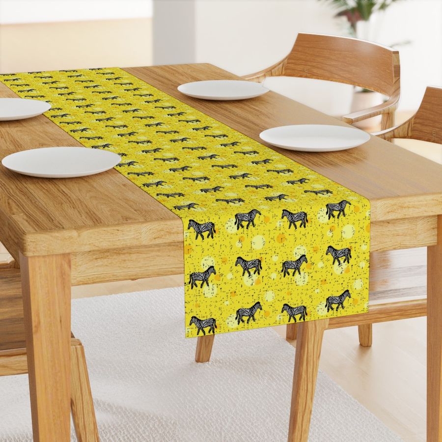 HOME_GOOD_TABLE_RUNNER