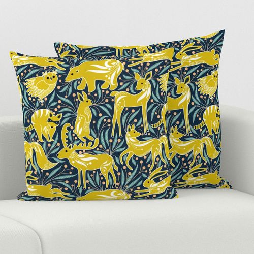 HOME_GOOD_SQUARE_THROW_PILLOW