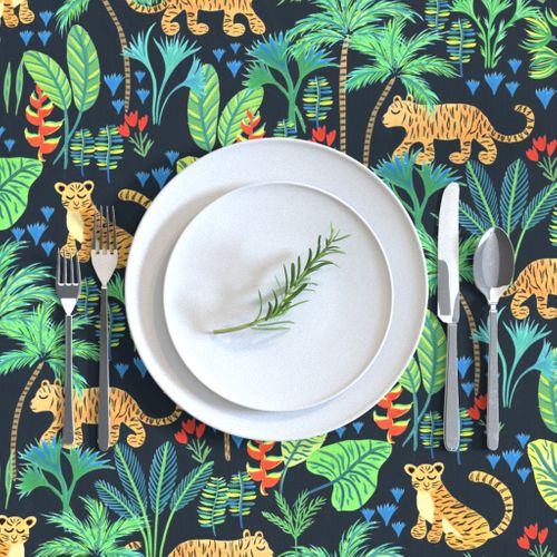 HOME_GOOD_RECTANGULAR_TABLE_CLOTH