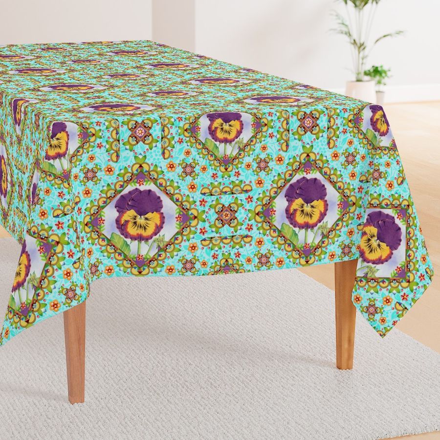 HOME_GOOD_RECTANGULAR_TABLE_CLOTH